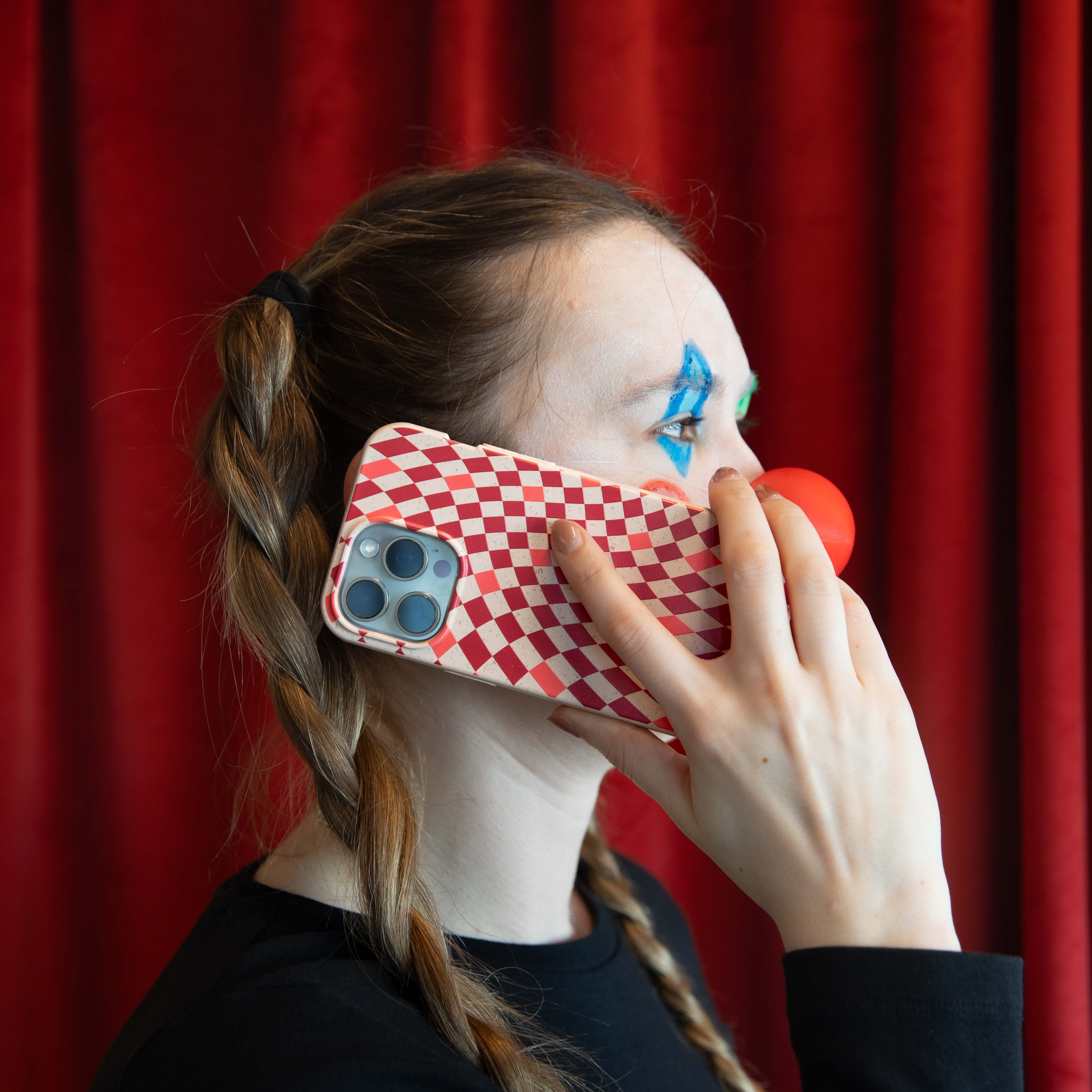 Seashell Red Checks iPhone 6/6s/7/8/SE Case