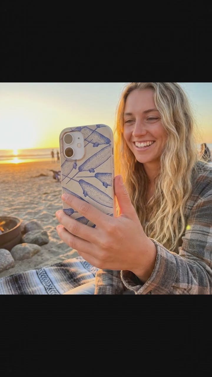 London Fog Magical Narwhal iPhone 17 Case - Product video demonstration