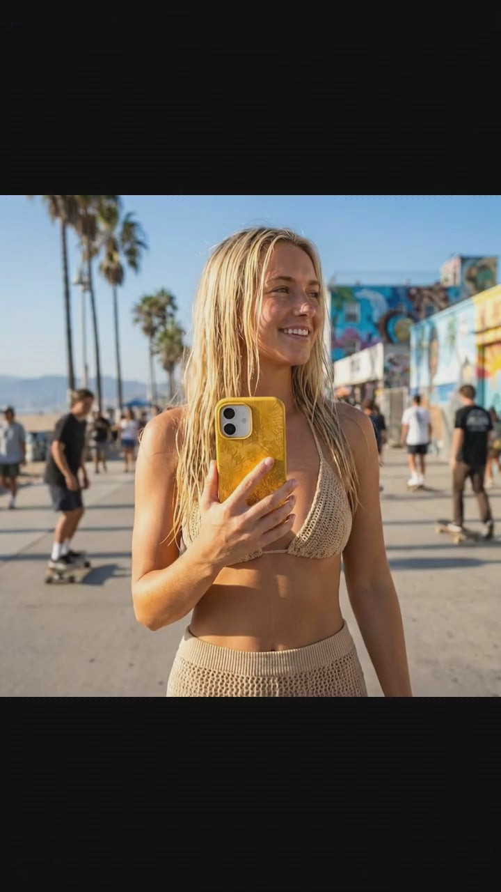 Honey Flora iPhone 17 Case - Product video demonstration