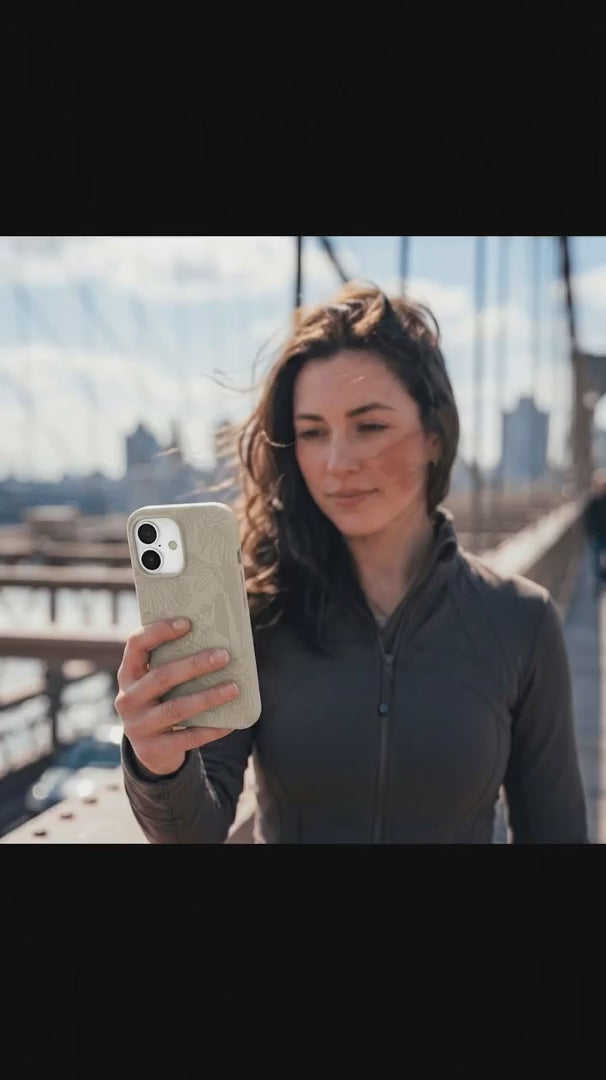 London Fog Island Etch iPhone 15 Pro Case - Product video demonstration